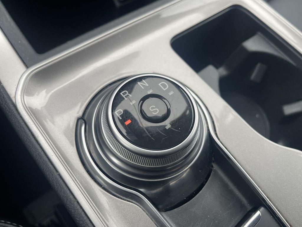 used 2024 Ford Edge car, priced at $23,900