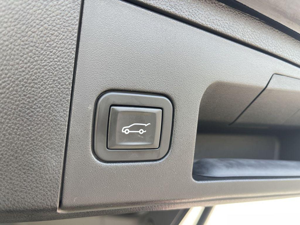 used 2019 Cadillac XT4 car, priced at $22,750
