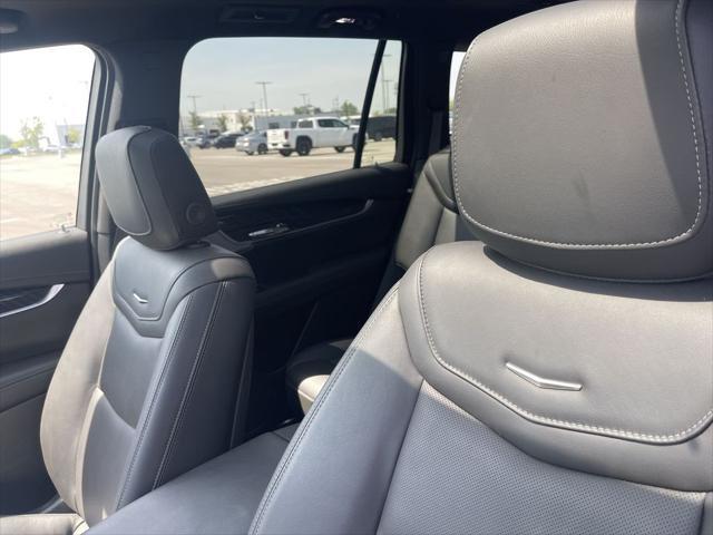 used 2025 Cadillac XT6 car, priced at $50,550