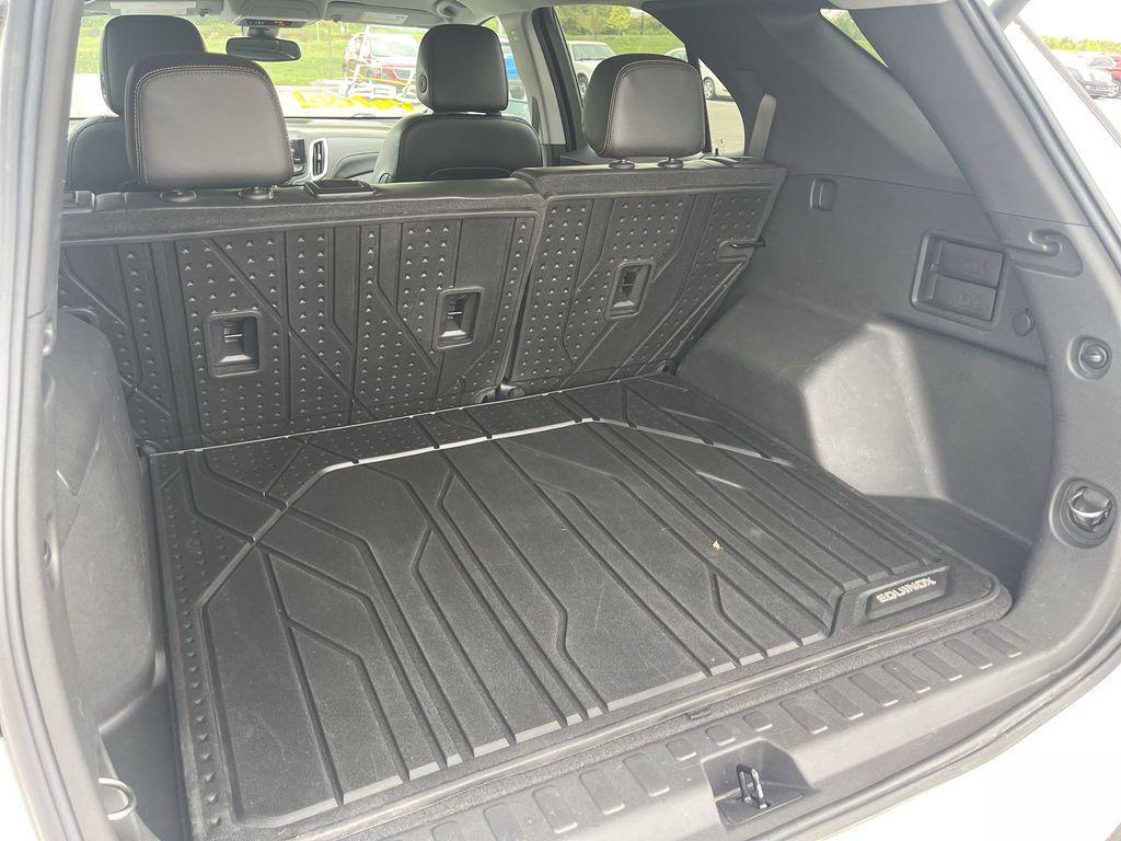 used 2022 Chevrolet Equinox car, priced at $22,801