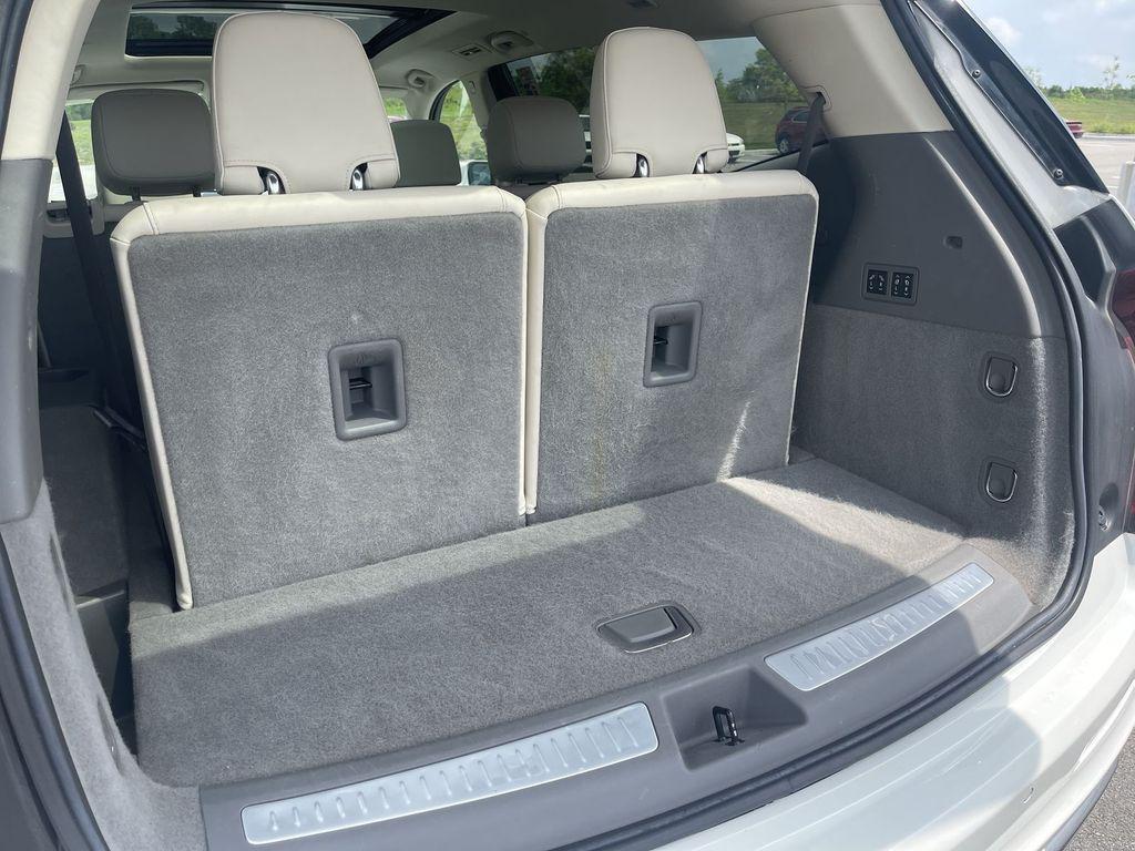 used 2023 Cadillac XT6 car, priced at $37,000