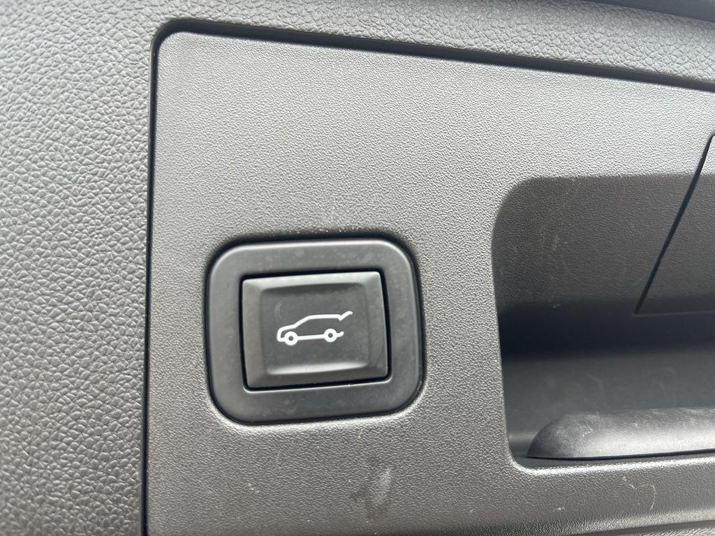 used 2019 Cadillac XT4 car, priced at $19,500