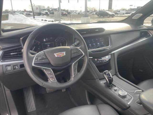 used 2022 Cadillac XT5 car, priced at $30,100