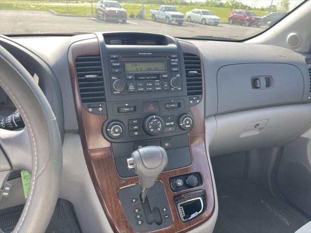 used 2006 Kia Sedona car, priced at $6,000