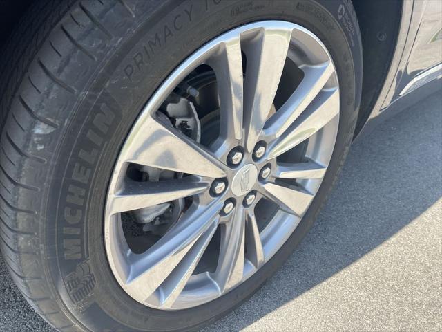 used 2023 Cadillac XT6 car, priced at $39,803