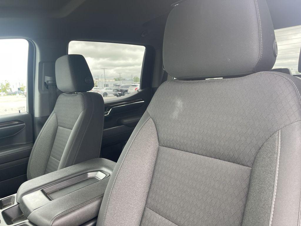 used 2022 Chevrolet Silverado 1500 car, priced at $32,614
