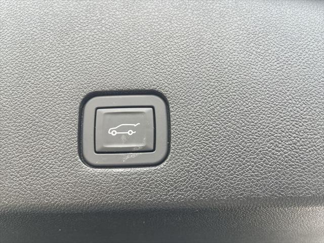 used 2024 Cadillac XT6 car, priced at $51,100