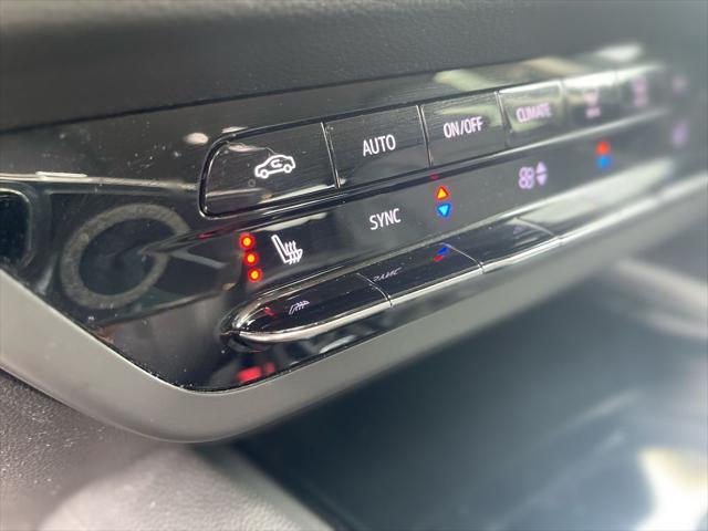 used 2022 Buick Envision car, priced at $21,782