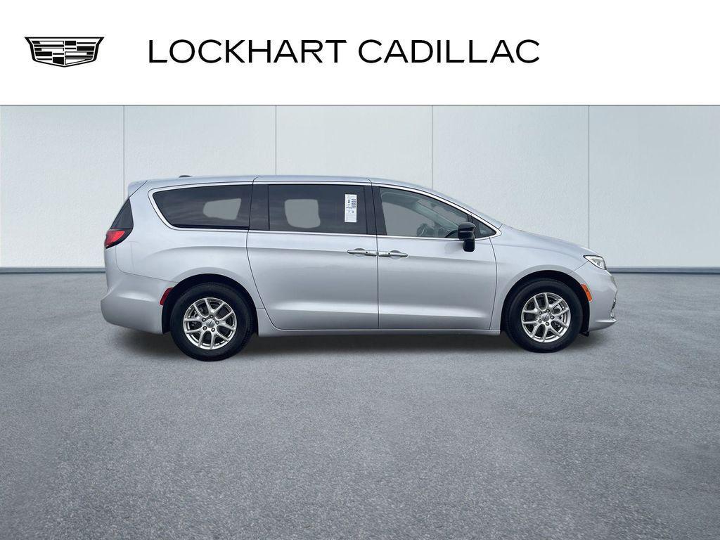 used 2024 Chrysler Pacifica car, priced at $31,997
