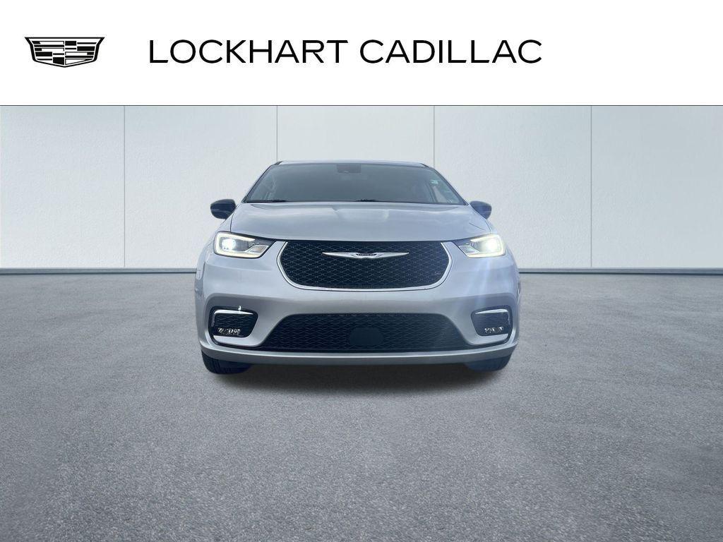 used 2024 Chrysler Pacifica car, priced at $31,997
