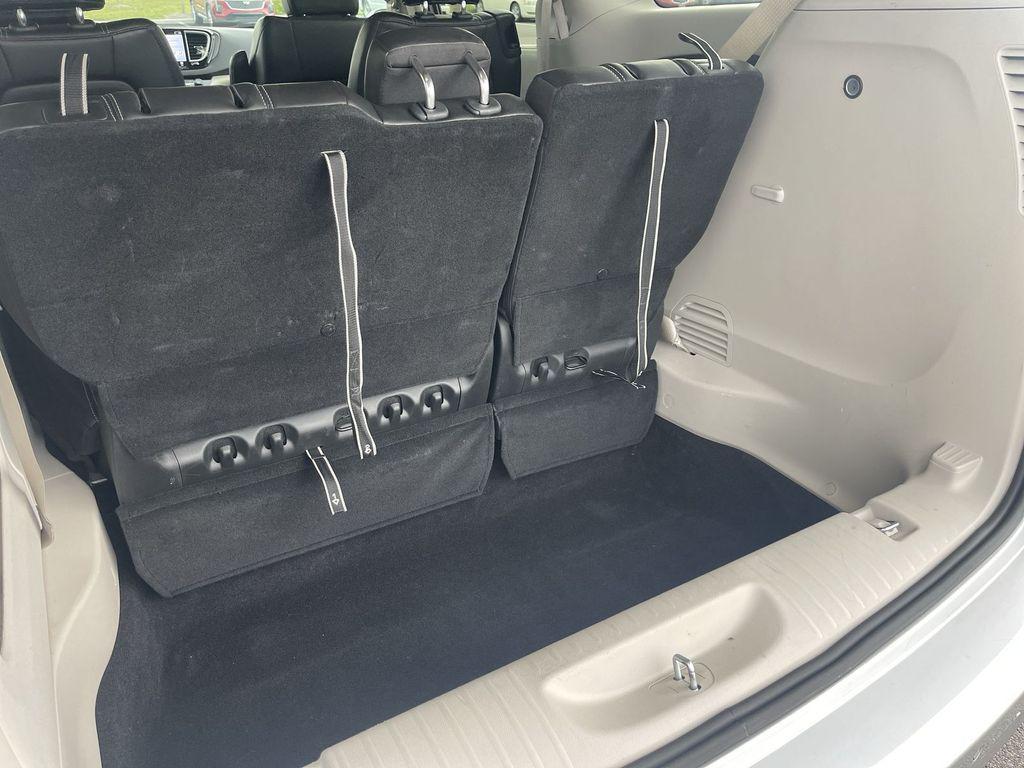 used 2024 Chrysler Pacifica car, priced at $31,997