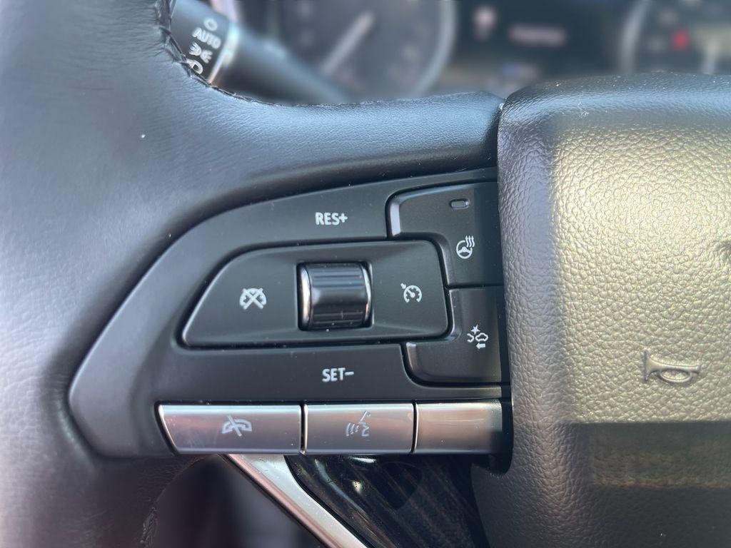 used 2022 Cadillac XT6 car, priced at $36,000