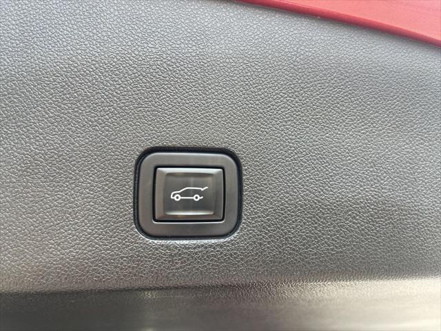 used 2022 Cadillac XT6 car, priced at $37,059