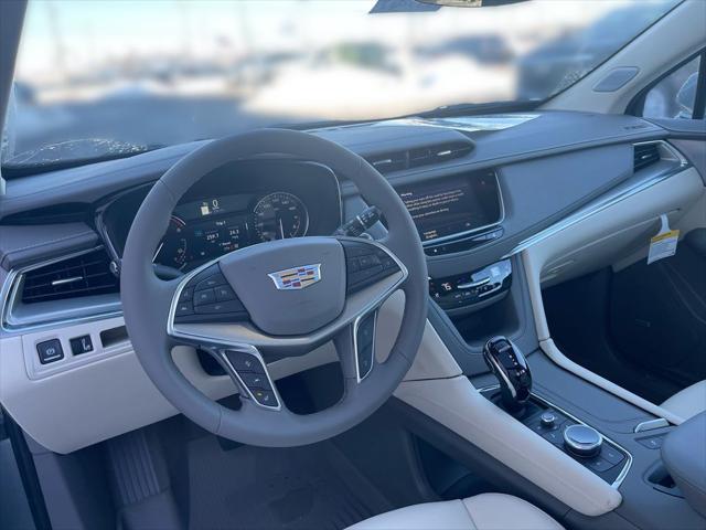 new 2025 Cadillac XT5 car, priced at $56,585