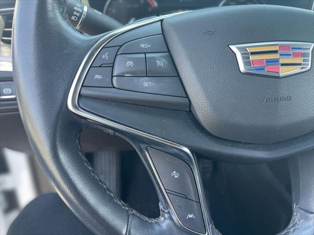 used 2022 Cadillac XT5 car, priced at $30,250
