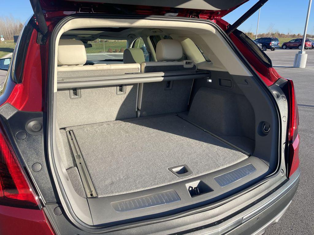 used 2021 Cadillac XT5 car, priced at $32,572