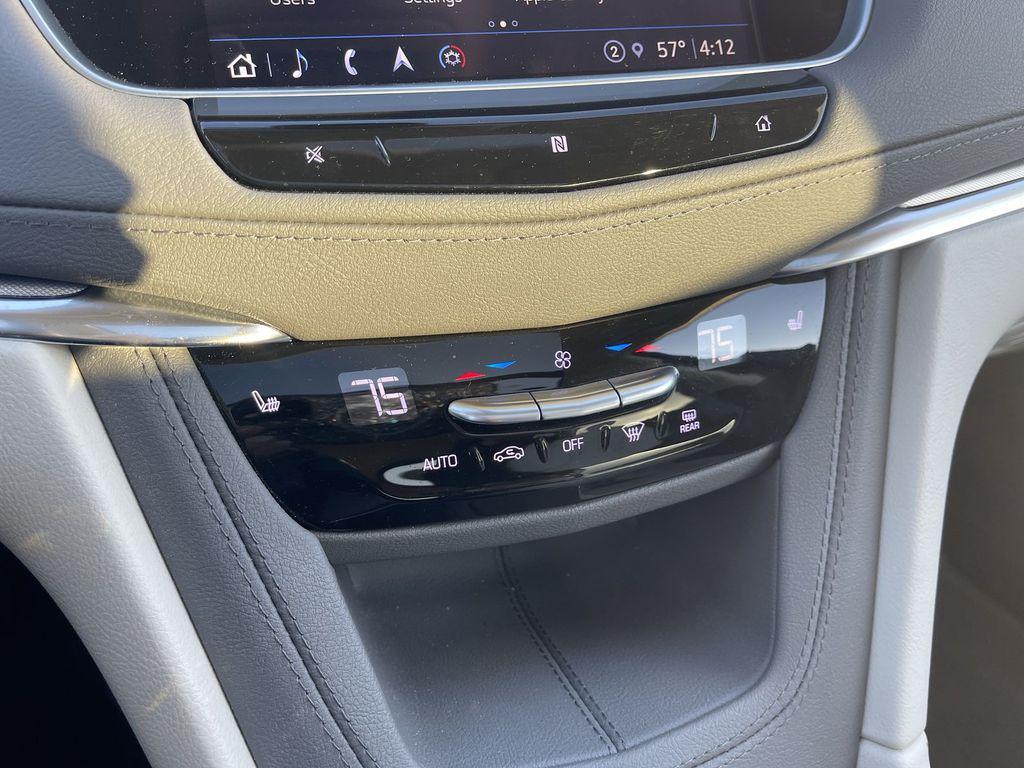 used 2021 Cadillac XT5 car, priced at $32,572