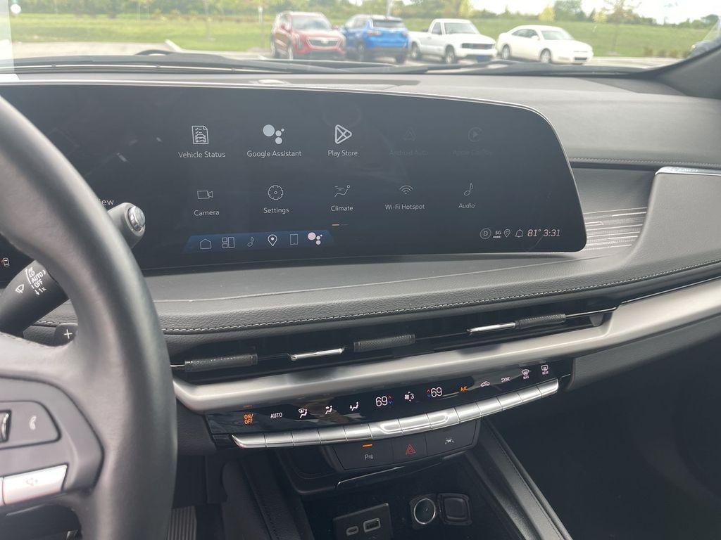 used 2025 Cadillac XT4 car, priced at $33,598