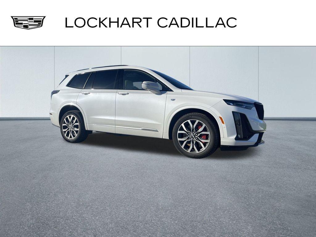 used 2023 Cadillac XT6 car, priced at $41,324