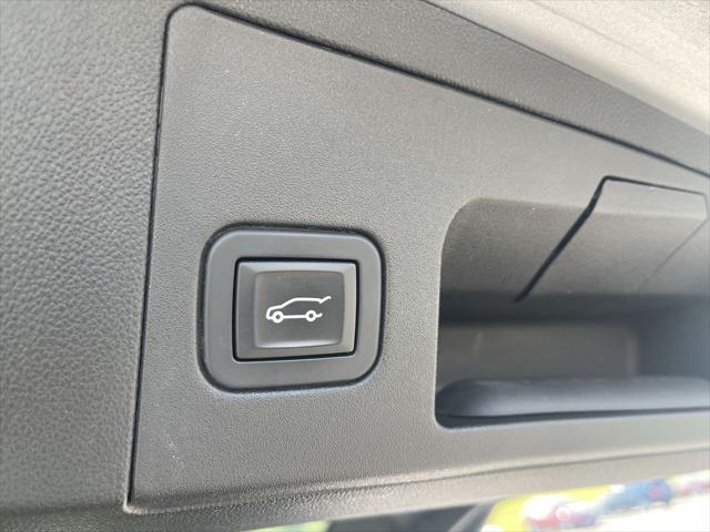 used 2017 Cadillac XT5 car, priced at $14,750