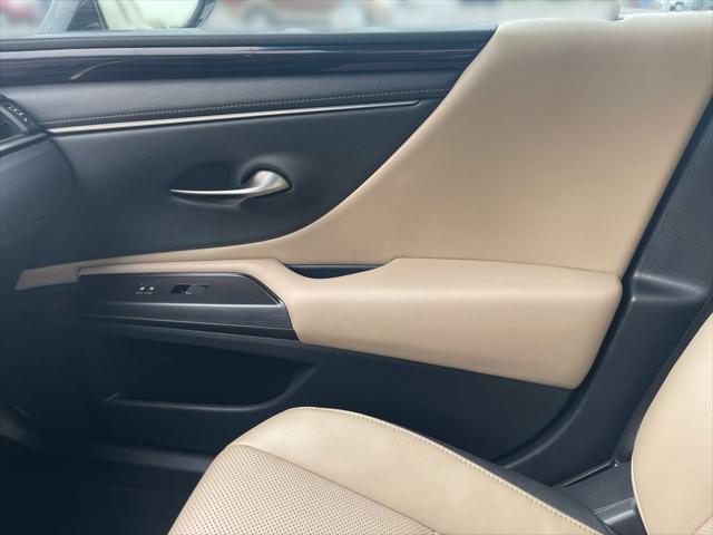 used 2020 Lexus ES 350 car, priced at $28,900