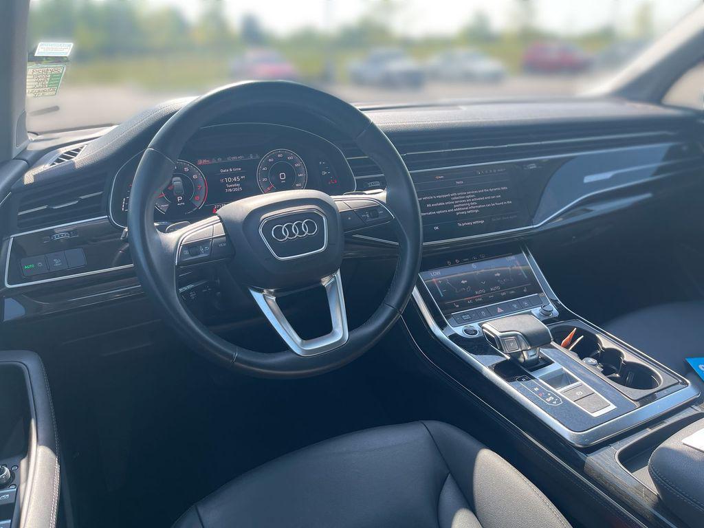 used 2024 Audi Q7 car, priced at $44,500