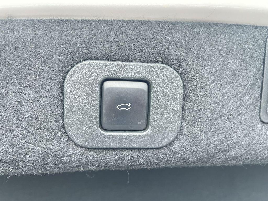 used 2017 Lincoln Continental car, priced at $22,500