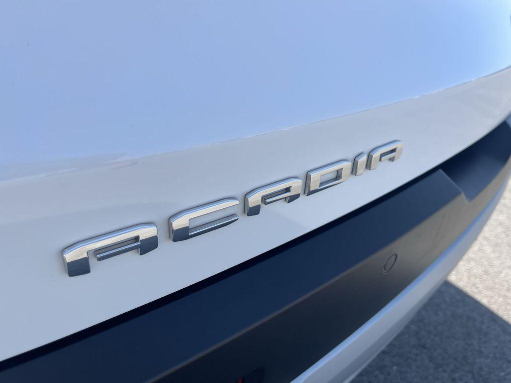 used 2023 GMC Acadia car, priced at $28,143