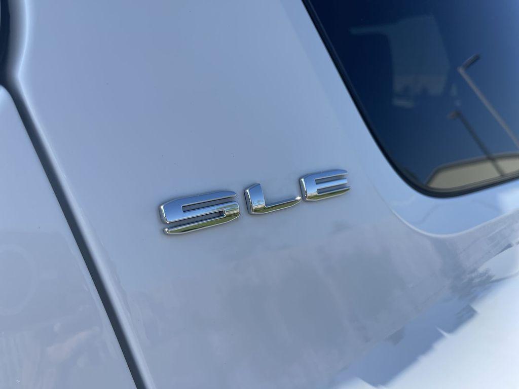 used 2023 GMC Acadia car, priced at $28,143