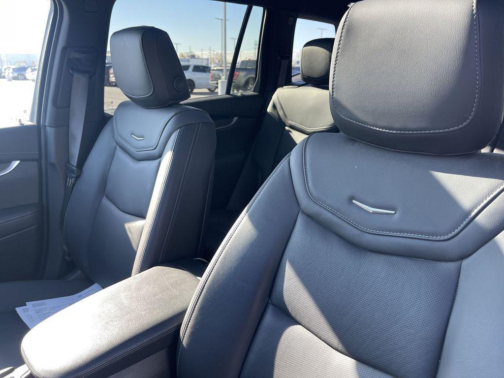 used 2024 Cadillac XT6 car, priced at $47,369