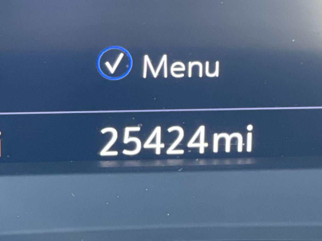 used 2024 Cadillac XT6 car, priced at $47,369