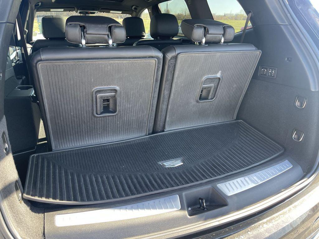 used 2024 Cadillac XT6 car, priced at $47,369