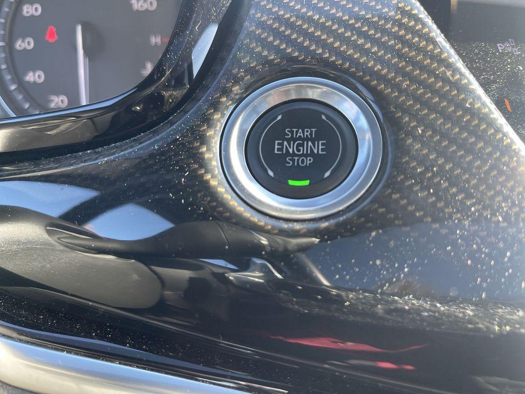 used 2024 Cadillac XT6 car, priced at $47,369