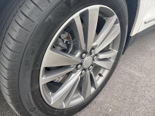 used 2022 Cadillac XT5 car, priced at $37,500