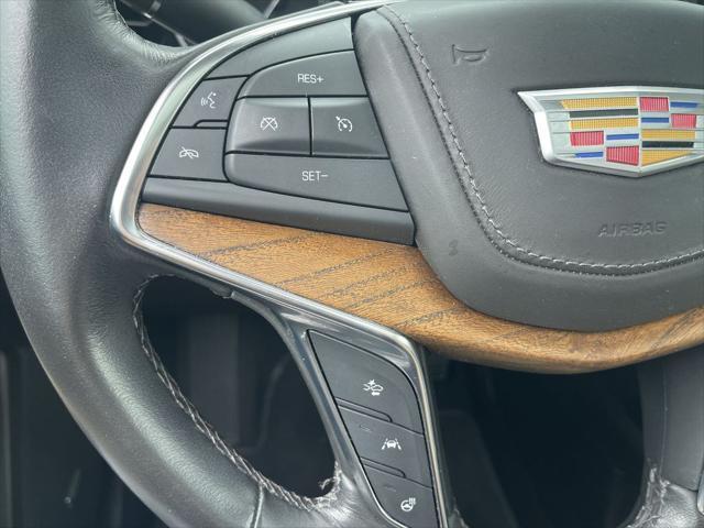 used 2022 Cadillac XT5 car, priced at $37,500