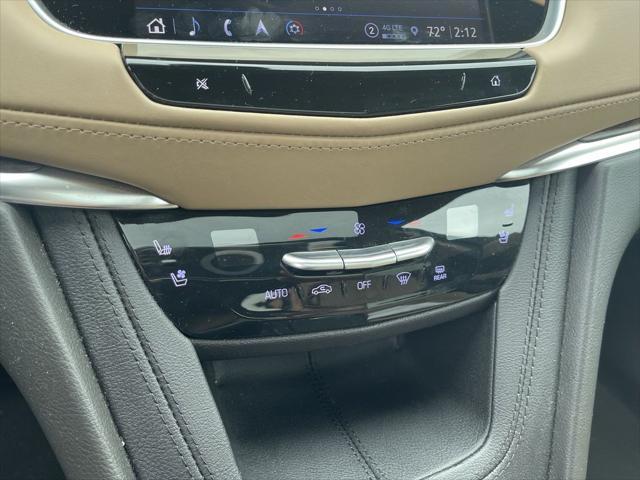 used 2022 Cadillac XT5 car, priced at $37,500