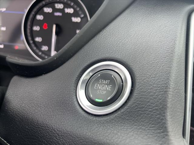 used 2022 Cadillac XT4 car, priced at $27,658