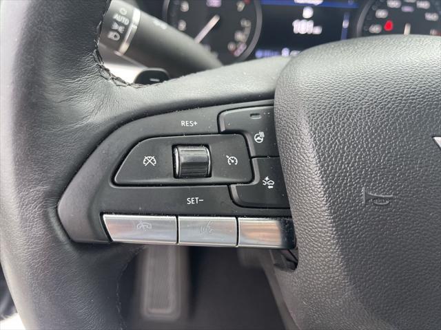 used 2022 Cadillac XT4 car, priced at $27,658
