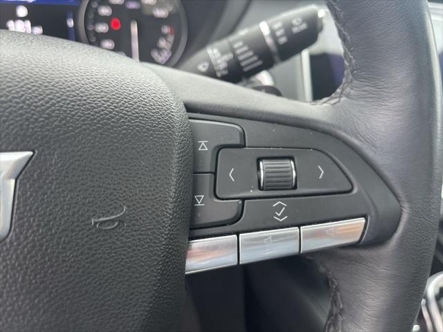 used 2022 Cadillac XT4 car, priced at $27,658