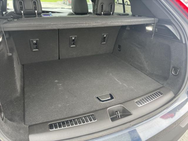 used 2022 Cadillac XT4 car, priced at $27,658