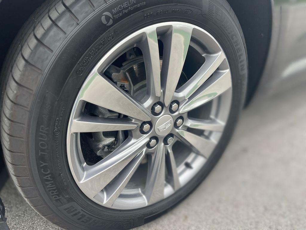 used 2024 Cadillac XT6 car, priced at $46,966