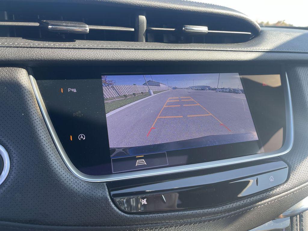 used 2022 Cadillac XT5 car, priced at $32,295