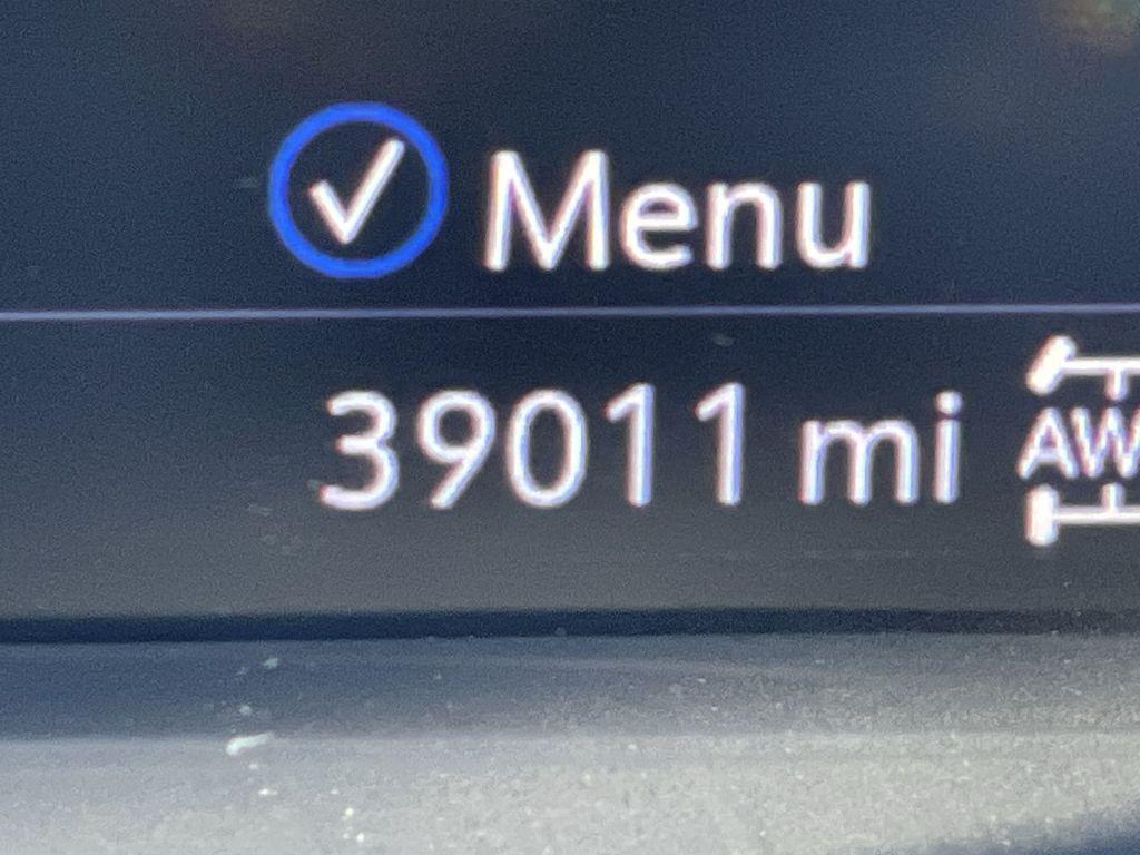 used 2022 Cadillac XT5 car, priced at $32,295