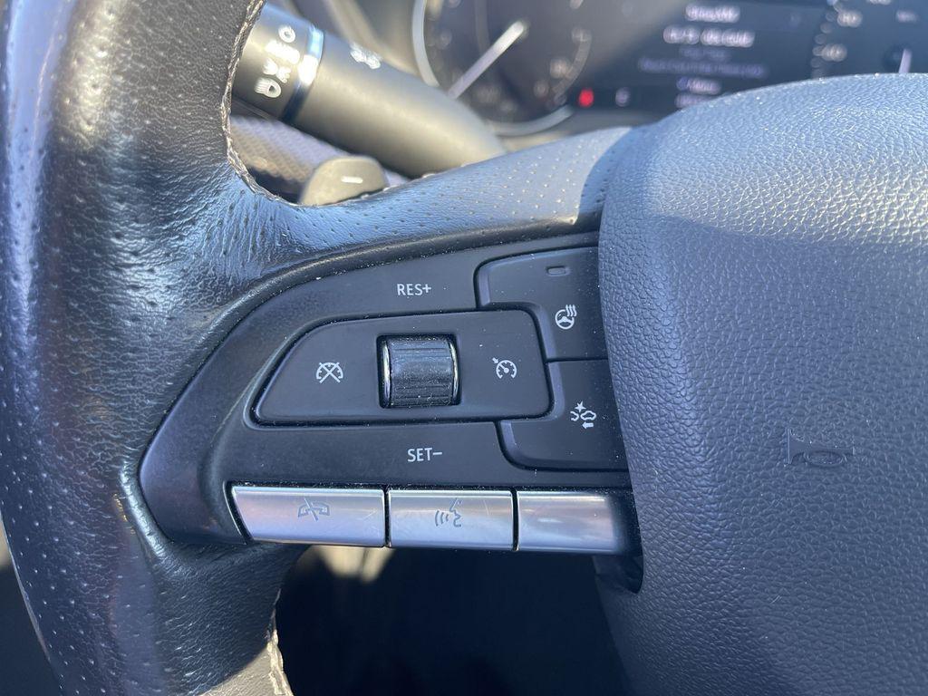 used 2023 Cadillac XT4 car, priced at $29,141