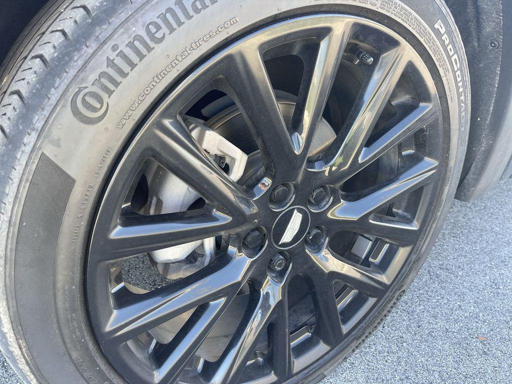 used 2023 Cadillac XT4 car, priced at $29,141