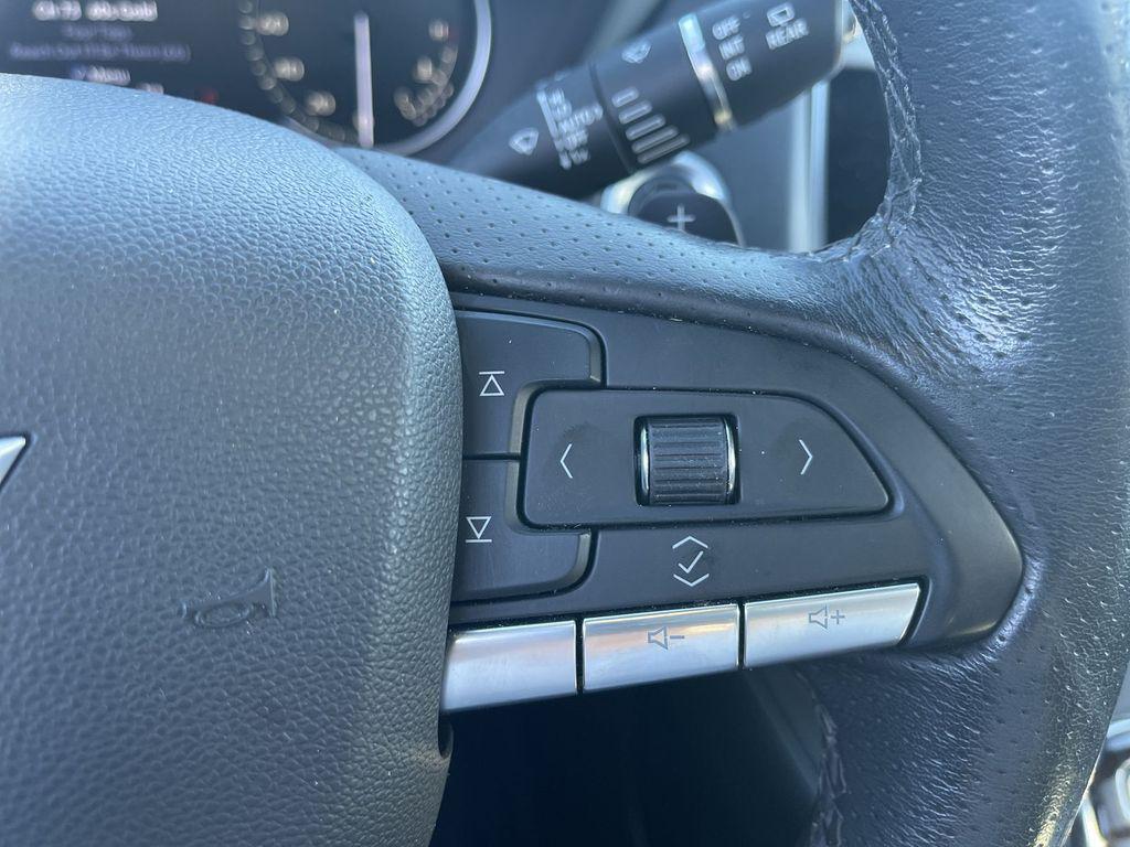 used 2023 Cadillac XT4 car, priced at $29,141