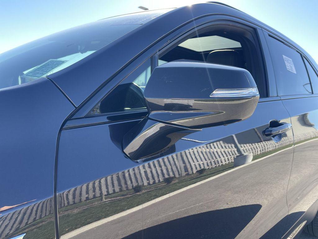 used 2023 Cadillac XT4 car, priced at $29,141