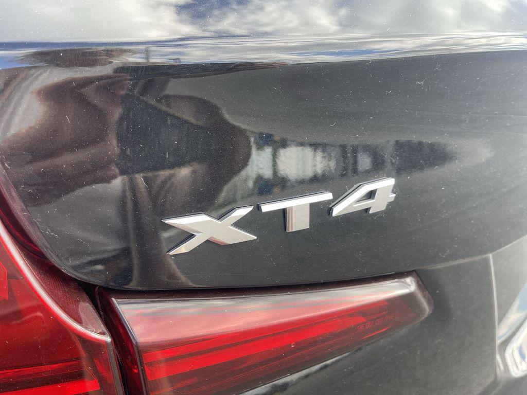 used 2025 Cadillac XT4 car, priced at $37,077