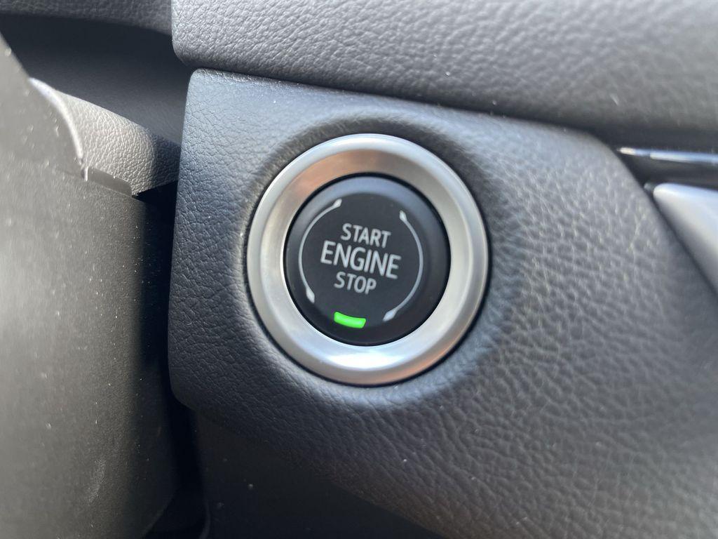 used 2025 Cadillac XT4 car, priced at $37,077