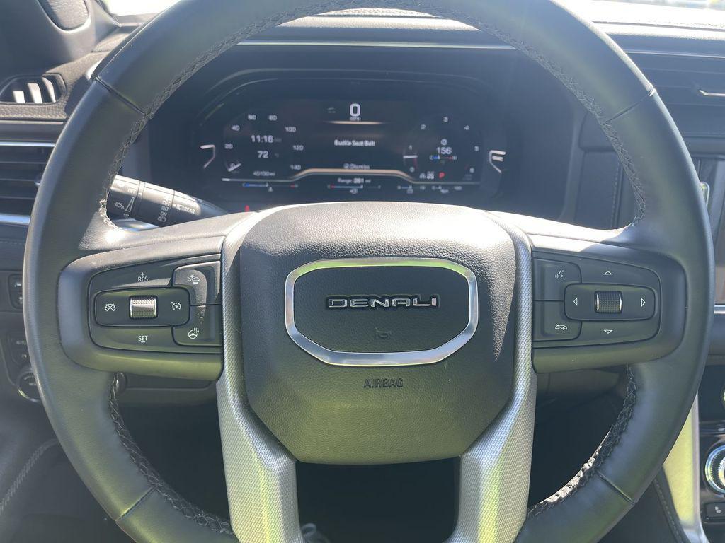 used 2024 GMC Yukon car, priced at $64,026